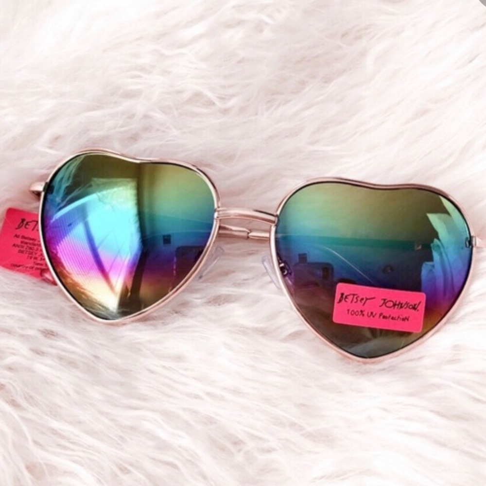 Betsey Johnson Rainbow Heart Sunnies